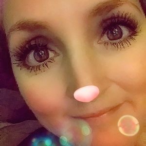 Meet your Posher, Ambar